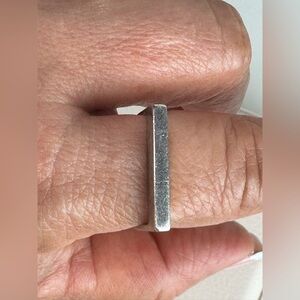 Gucci Sophisticated Silver Ring with Timeless Elegance